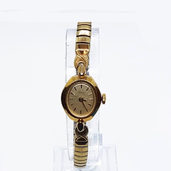 Timex Accessories Womens Vintage Timex Stretch Band Small Gold Tone